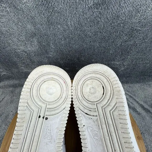 Nike Air Force 1 07 Shoe Mens Size 10 Triple White Basketball Street Sneakers