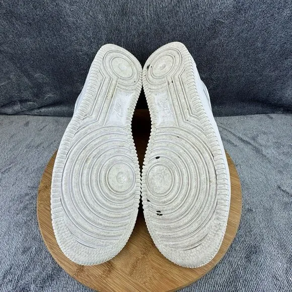 Nike Air Force 1 07 Shoe Mens Size 10.5 Triple White Basketball Street Sneakers
