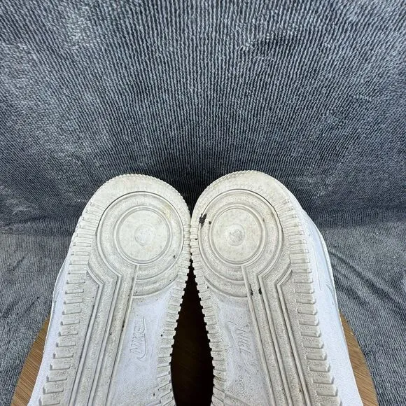 Nike Air Force 1 07 Shoe Mens Size 10.5 Triple White Basketball Street Sneakers