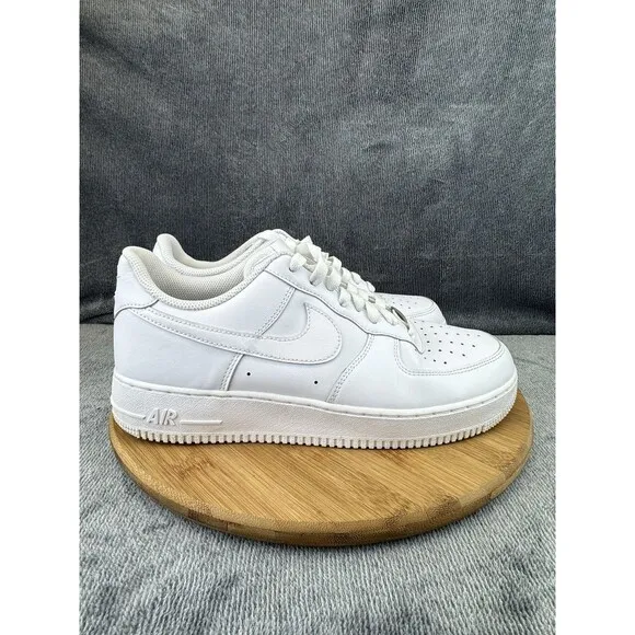 Nike Air Force 1 07 Shoes Mens Size 10 Triple White Basketball Street Sneaker