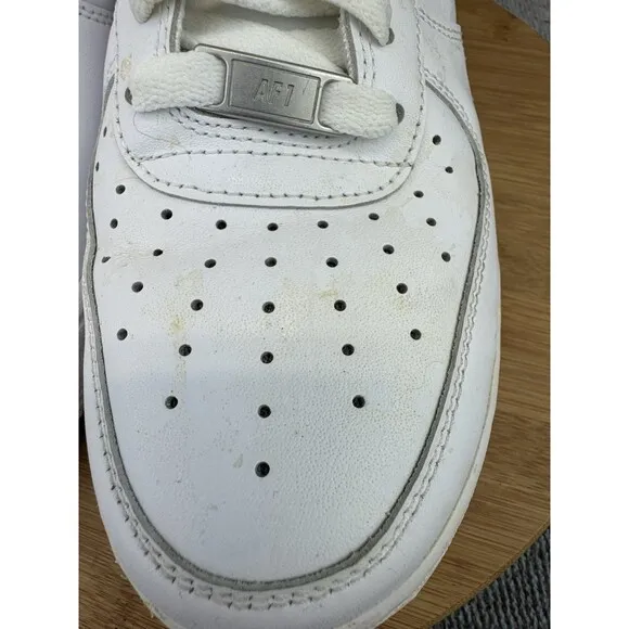 Nike Air Force 1 07 Shoes Mens Size 10 Triple White Basketball Street Sneakers
