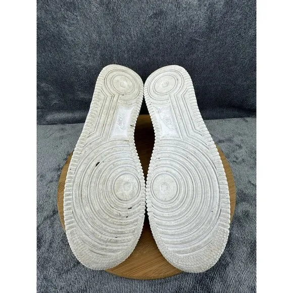 Nike Air Force 1 07 Shoes Mens Size 10.5 Triple White Basketball Street Sneakers