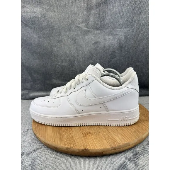 Nike Air Force 1 07 Shoes Mens Size 10.5 Triple White Basketball Street Sneakers