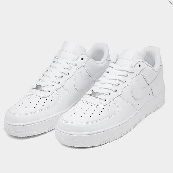 Nike Air Force 1’s Triple White