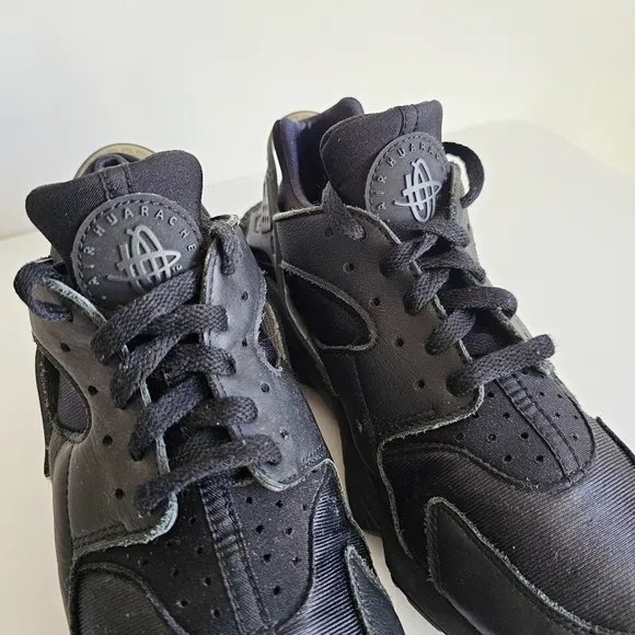 Nike Air Huarache Triple Black - 2021 Release Sneakers Women’s 10 Running Shoes