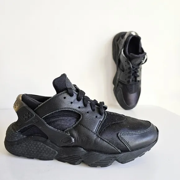 Nike Air Huarache Triple Black - 2021 Release Sneakers Women’s 10 Running Shoes