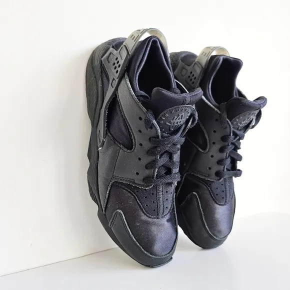 Nike Air Huarache Triple Black - 2021 Release Sneakers Women’s 10 Running Shoes