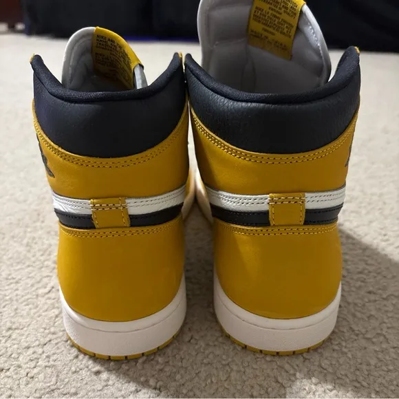 Nike Air Jordan 1 Men’s Size 10 Retro High OG Yellow Ochre DZ5485-701 Sneakers