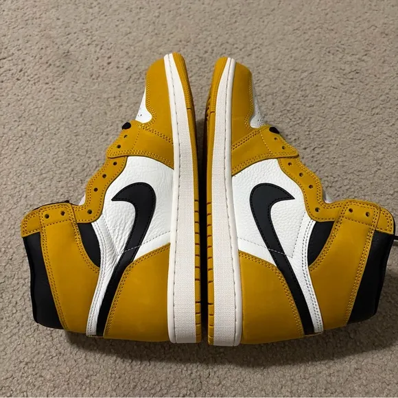 Nike Air Jordan 1 Men’s Size 10 Retro High OG Yellow Ochre DZ5485-701 Sneakers