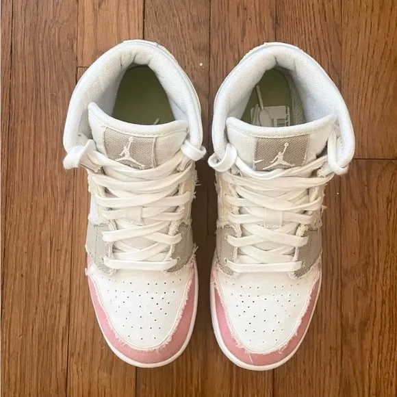 NIKE Air Jordan 1 Mid Pastel Grind Sneaker- Size Women's 6 / Youth 4.5