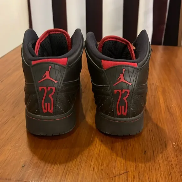 Nike Air Jordan 1 Retro 99 BG shoes sneakers Youth size 6Y Boys