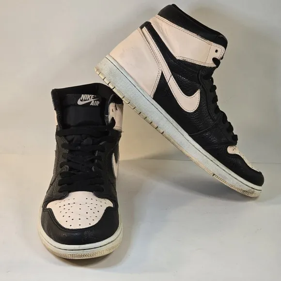 Nike Air Jordan 1 Retro High OG‎ Mens Size 9.5 Basketball Shoes 555088-081