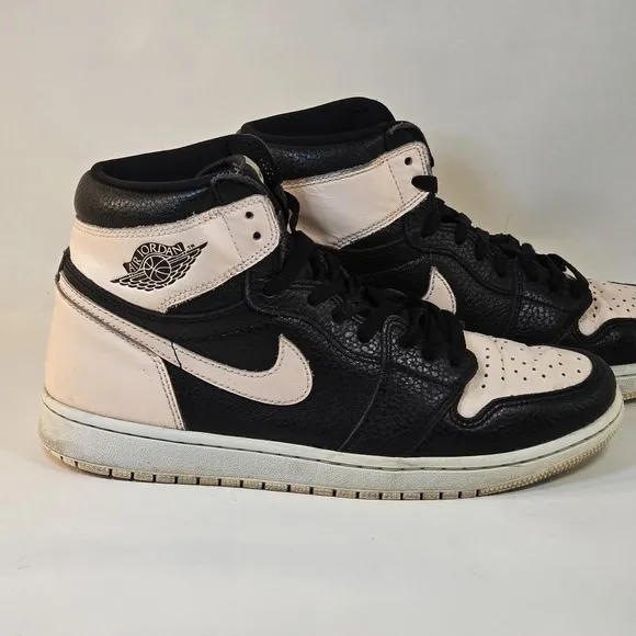 Nike Air Jordan 1 Retro High OG‎ Mens Size 9.5 Basketball Shoes 555088-081