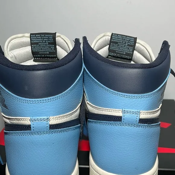 Nike Air Jordan 1 Retro High OG - Obsidian