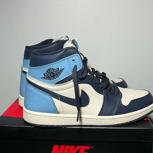 Nike Air Jordan 1 Retro High OG - Obsidian