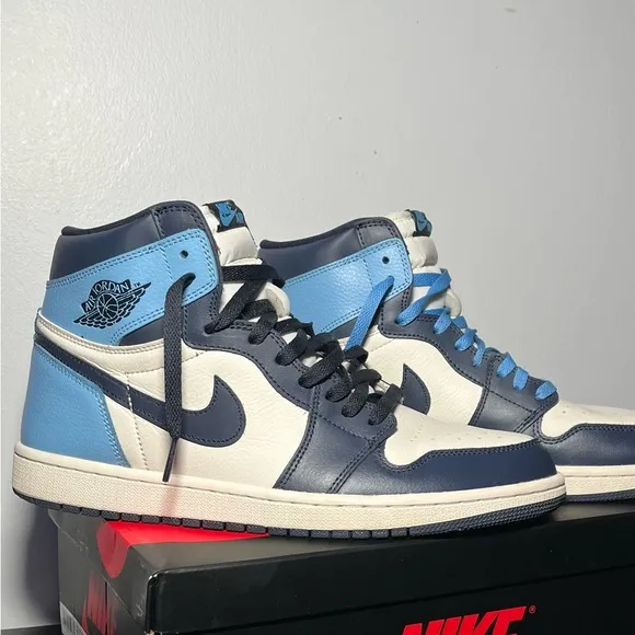Nike Air Jordan 1 Retro High OG - Obsidian