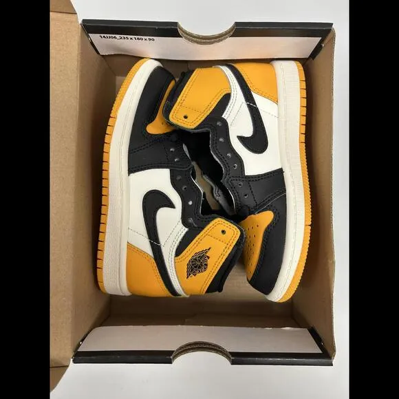 Nike Air Jordan 1 Retro High OG ‘Yellow Toe’