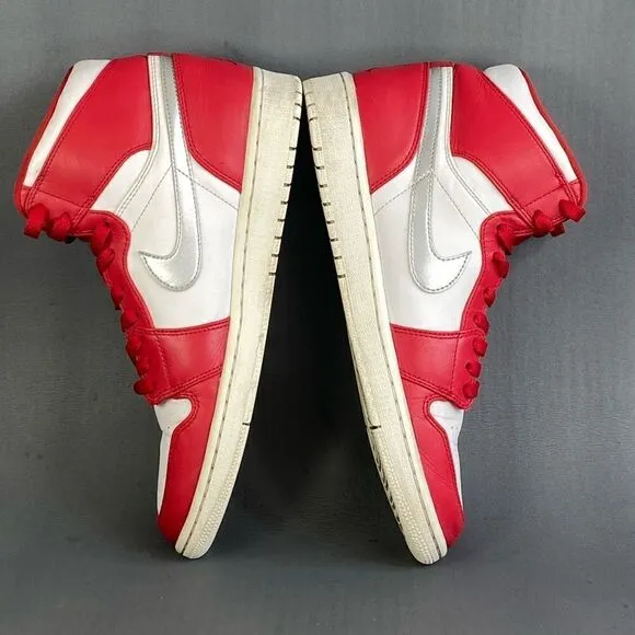Nike Air Jordan 1 Retro High “Silver Medal” sneaker shoes mens size  10