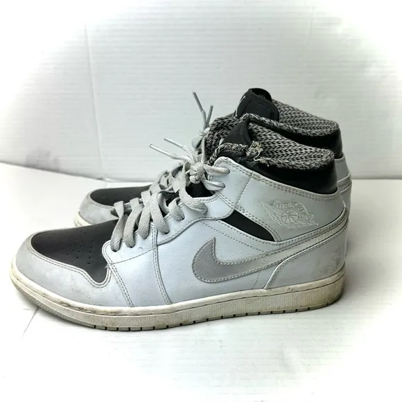 Nike Air Jordan 1 Retro Men's Size 10 US 554724-032 Wolf‎ Gray Athletic Shoes