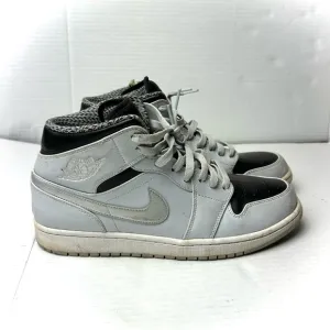 Nike Air Jordan 1 Retro Men's Size 10 US 554724-032 Wolf‎ Gray Athletic Shoes