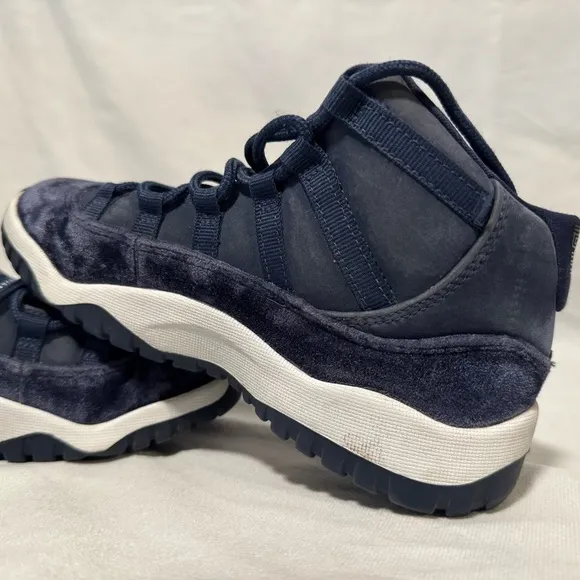 Nike Air Jordan 11 Retro PS Shoes Size 1Y Little Kids Navy Blue White DO3857-441