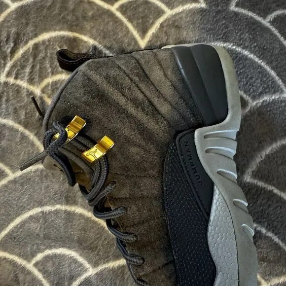Nike Air Jordan 12 Retro Dark Grey Suede Shoes Sneakers Sz Boys 5Y