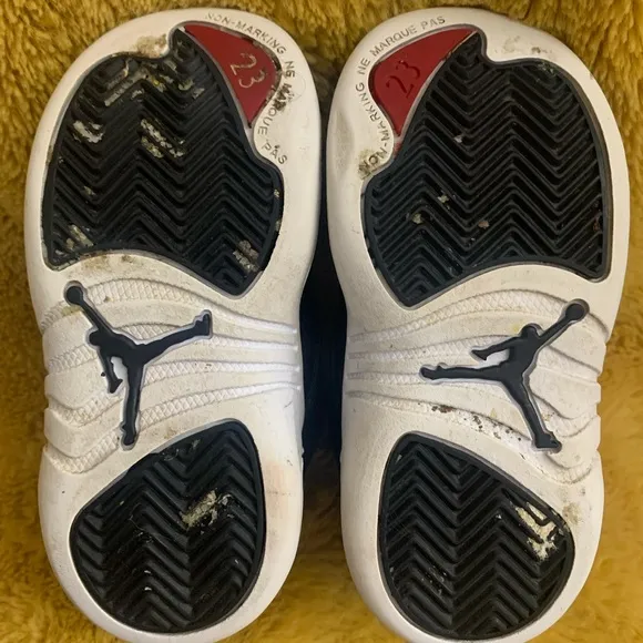 Nike Air Jordan 12 Retro Playoffs Toddler Size 7C
