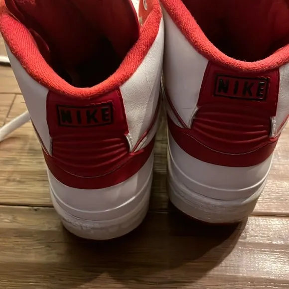 Nike Air Jordan 2 Retro Chicago Home HighTops Size 6.5Y