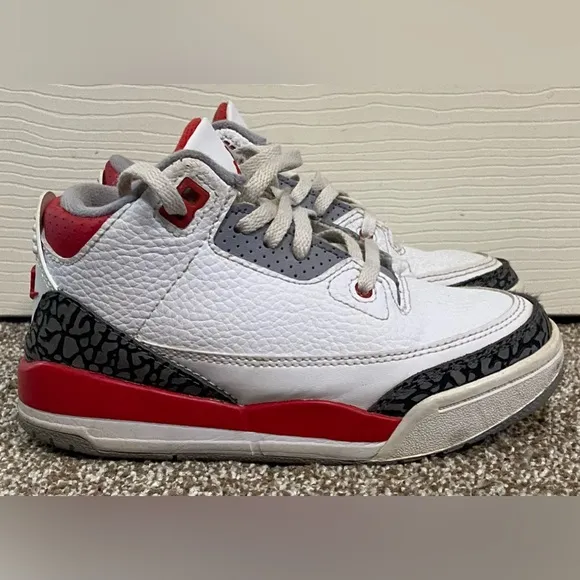 🔥Nike Air Jordan 3 III Retro Fire Red/Wht Cement DM0966-160 Kids Shoes- SZ 12 C