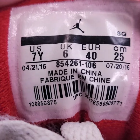 Nike Air Jordan 3 Retro Athletic Lace Up Shoe Youth Boys Size 7 854261-106 White