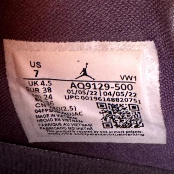 Nike Air Jordan 4 Retro Canyon Purple Women's Shoes - Size 7