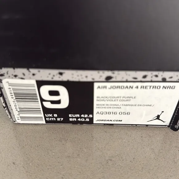Nike Air Jordan 4 Retro Size 9