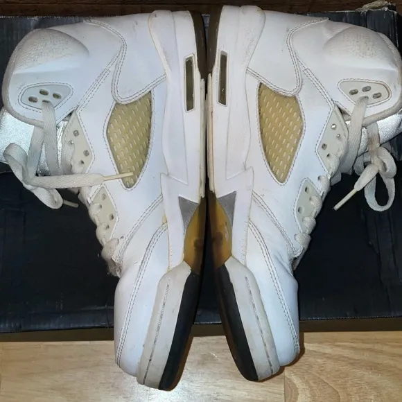 Nike Air Jordan 5 Retro Shoes