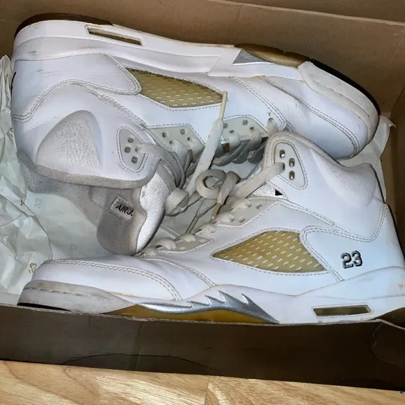 Nike Air Jordan 5 Retro Shoes