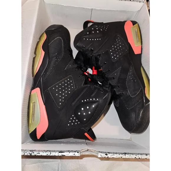 Nike Air Jordan 6 Retro &quot;Infrared&quot; Men's size 10 / 2014