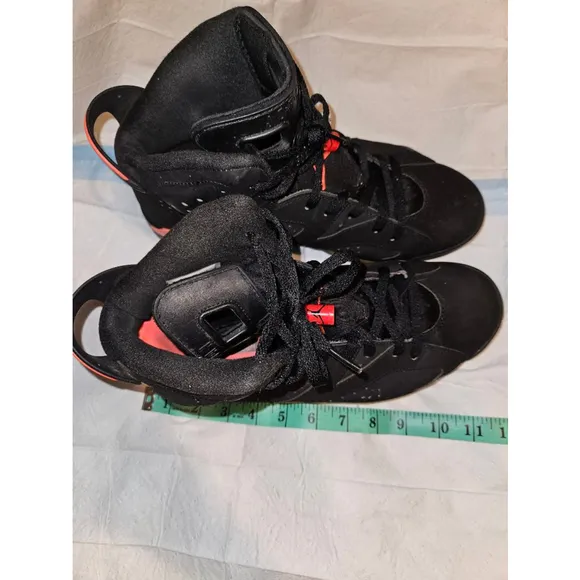 Nike Air Jordan 6 Retro &quot;Infrared&quot; Men's size 10 / 2014