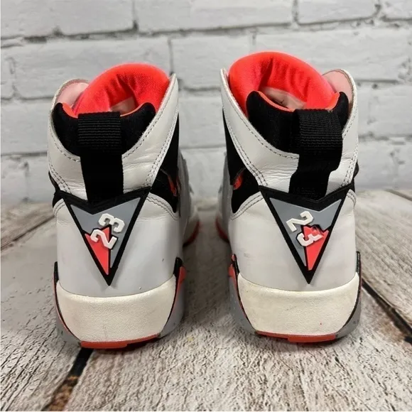 Nike Air Jordan 7 Retro GG &quot;Hot Lava&quot; Sneaker (Mens 8/8Y Women's 9.5)