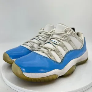 Nike Air Jordan Retro 11 Low UNC Youth Size 6.5Y 528896-106 Blue White Shoes