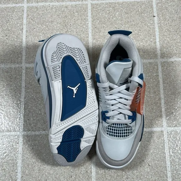 Nike Air Jordan Retro 4 GS Shoes Military Blue HF4281-141 Left  5.5y , Right 5y