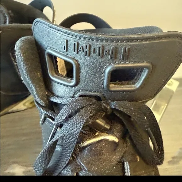Nike Air Jordan Retro 6 Black GS Metallic DX2835-001 Size 6.5 youth