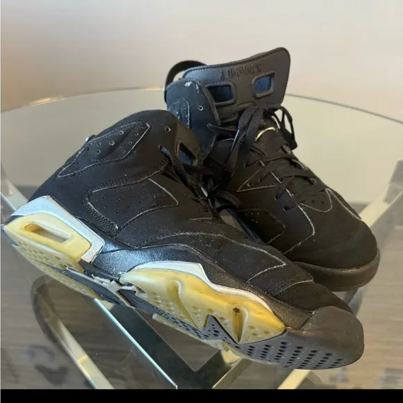 Nike Air Jordan Retro 6 Black GS Metallic DX2835-001 Size 6.5 youth