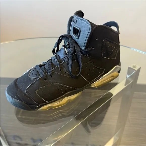 Nike Air Jordan Retro 6 Black GS Metallic DX2835-001 Size 6.5 youth