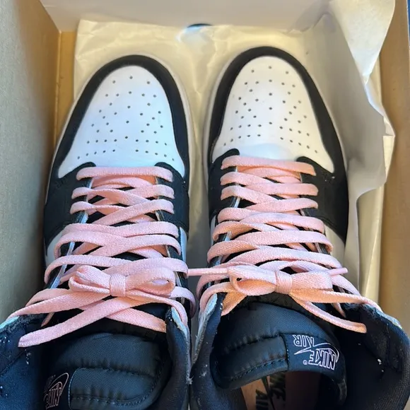 Nike Air Jordan Retro High OG Bleached Coral Shoes
