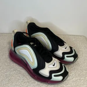 Nike Air Max 720 Sneaker