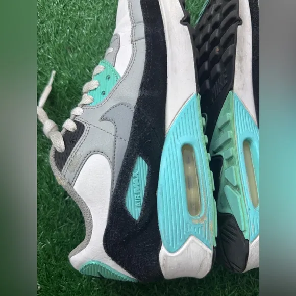 Nike Air Max 90 LTRParticle Grey Teal (GS) Size 7Y