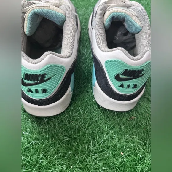 Nike Air Max 90 LTRParticle Grey Teal (GS) Size 7Y