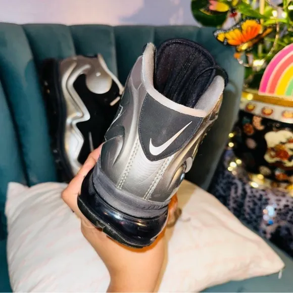 Nike Air Max Flyposite sneakers silver and black