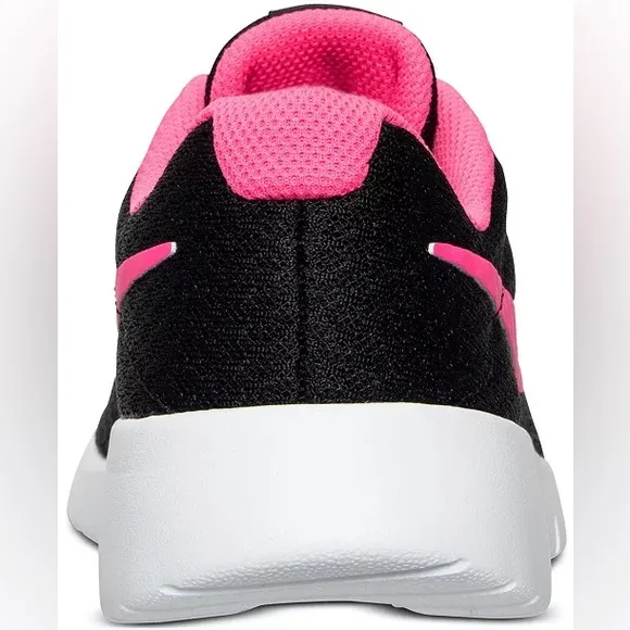 NIKE Big Girls' Tanjun Casual Sneakers | PINK/BLACK | NEW/ NEW in BOX!! 🖤💗👟