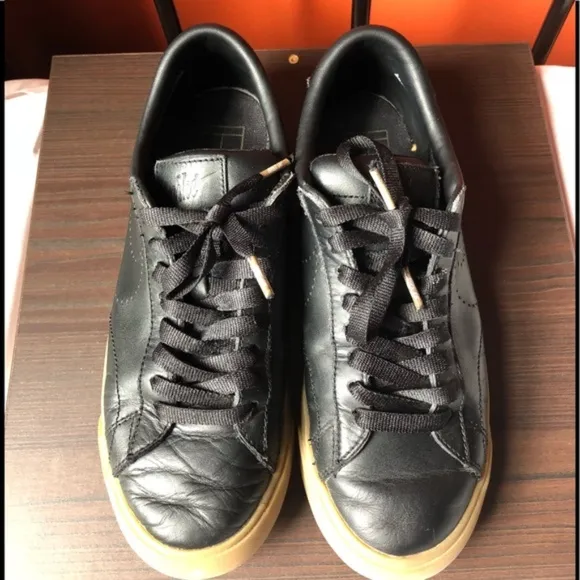 ❤️NIKE Black Sneakers Shoes Men’s Size 6