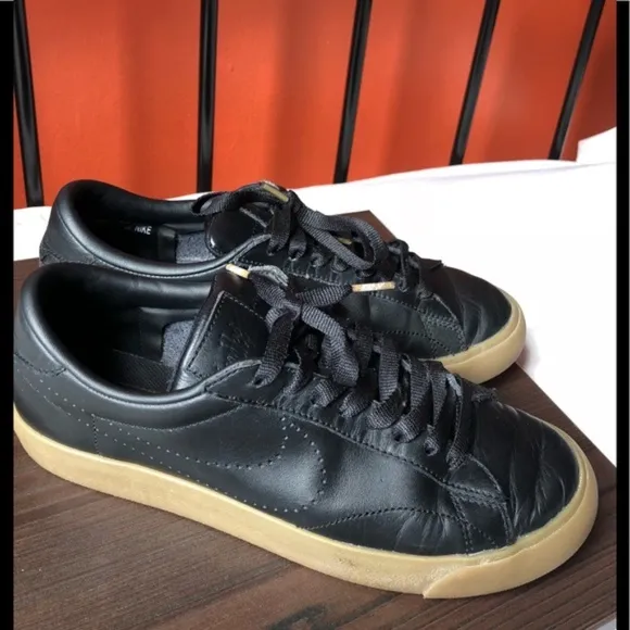 ❤️NIKE Black Sneakers Shoes Men’s Size 6